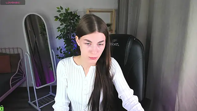 LunaRossaa online show from 03/24/26, 11:54