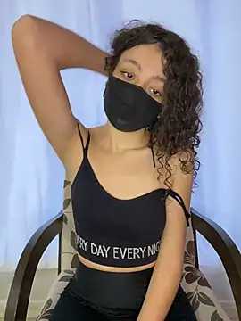 Ravennaaaaa online show from 05/17/26, 07:54