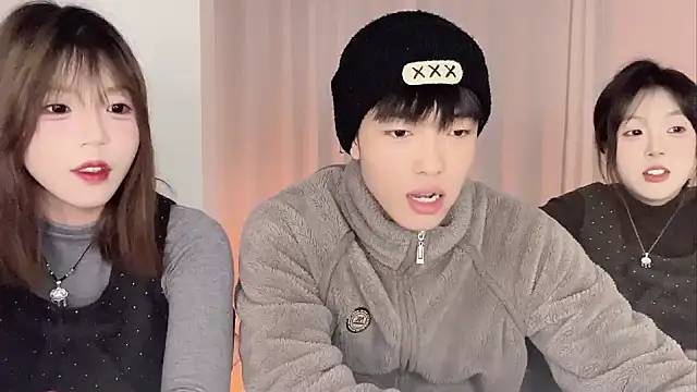 SM 0007 online show from 03/08/26, 02:43