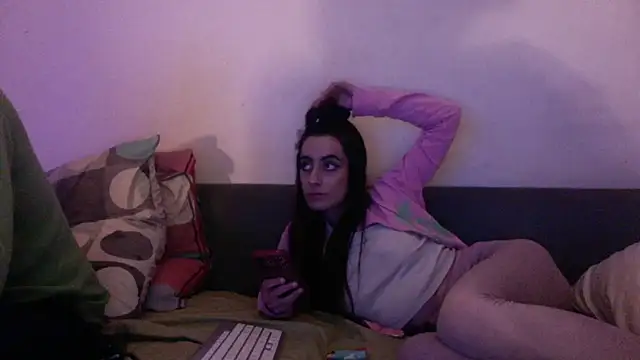 chiara-mario online show from 04/11/26, 09:08