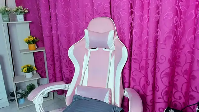 Ivy Brown  online show from 03/28/26, 02:05