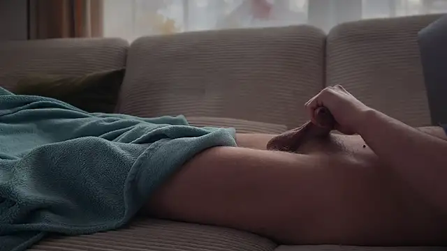 boylouis17 online show from 04/20/26, 05:05