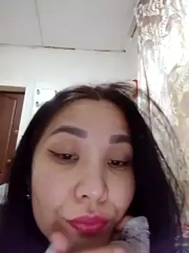 HollyXMolly online show from 03/09/26, 04:11