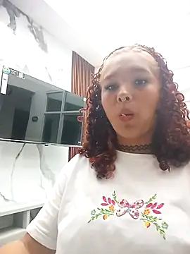 CoralineRed online show from 05/09/26, 10:26