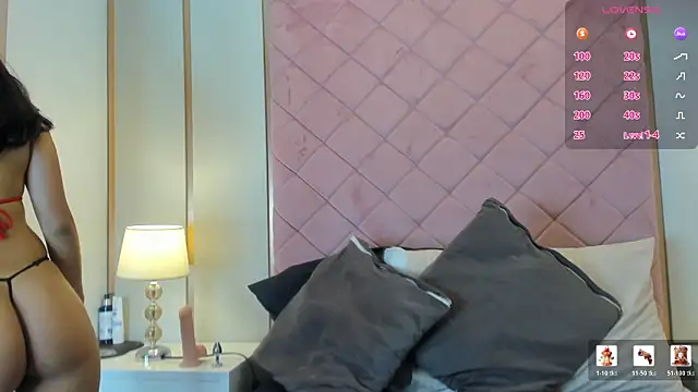 Alexa Jonees online show from 07/01/26, 03:19