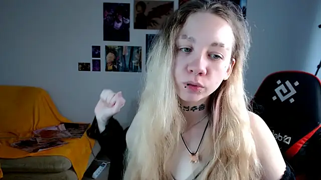 Nica Kawaii online show from 03/23/26, 06:28