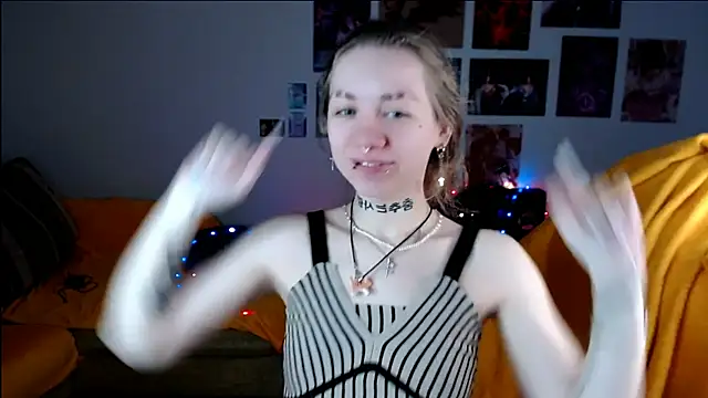 Nica Kawaii online show from 05/12/26, 07:27