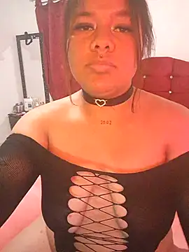 Snapshot of Sharyl chatting on 03/05/26, 03:57 Sharyl online show from 03/05/26, 03:57