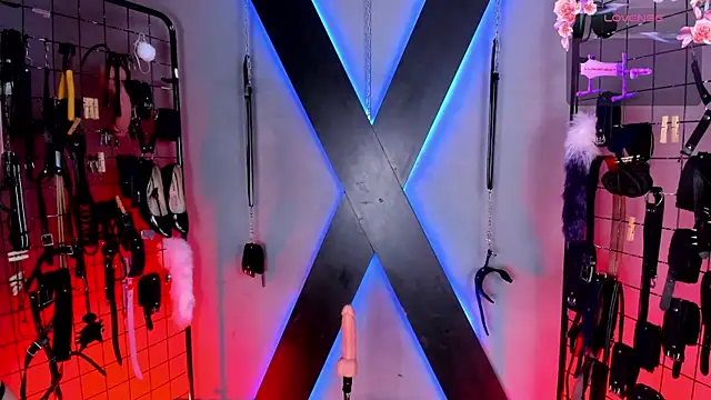 Cinthia Iris BDSM online show from 03/28/26, 02:55