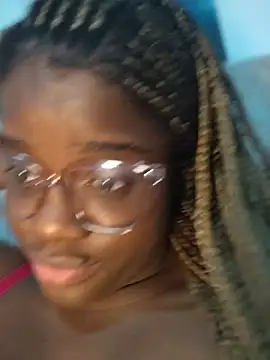 YourLiaa  online show from 03/08/26, 02:04