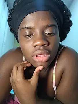 YourLiaa  online show from 03/24/26, 05:56