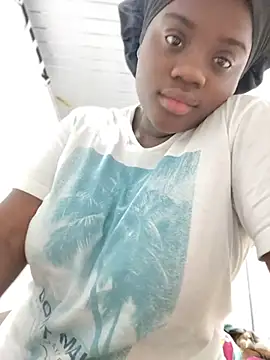 YourLiaa  online show from 04/28/26, 06:07