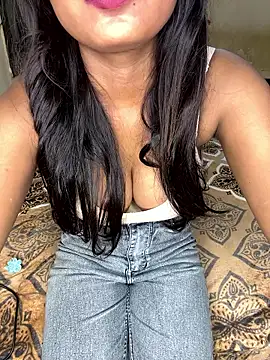 BABY JANNU  online show from 03/20/26, 04:50