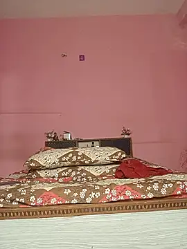 Yours dannyy online show from 06/05/26, 06:42