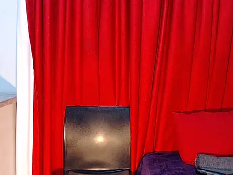 DarkDivva18 online show from 05/05/26, 03:42