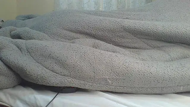 Snapshot of ndivhuwomuleya chatting on 05/14/26, 04:30 ndivhuwomuleya online show from 05/14/26, 04:30