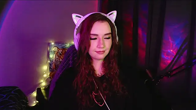Snapshot of Celia_Sensual_ chatting on 05/10/26, 08:25 Celia Sensual online show from 05/10/26, 08:25