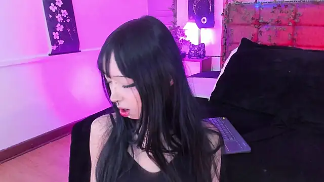 Snapshot of Vickmoon chatting on 07/08/26, 08:57 Vickmoon online show from 07/08/26, 08:57