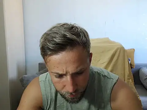 Snapshot of BlondEagleMuscle chatting on 07/29/26, 10:13 BlondEagleMuscle online show from 07/29/26, 10:13