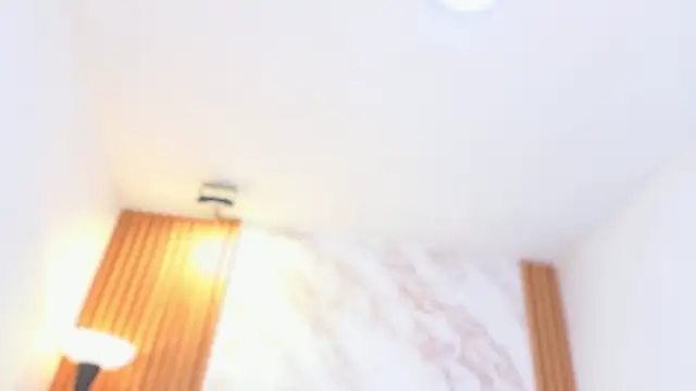 j belle  online show from 05/24/26, 09:47