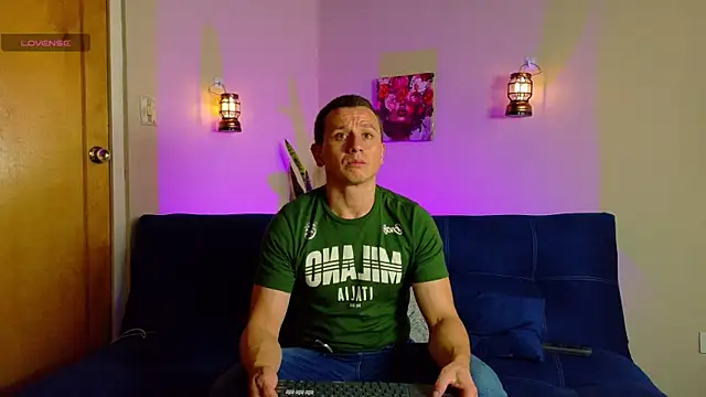 Andreew falcon online show from 04/18/26, 08:09