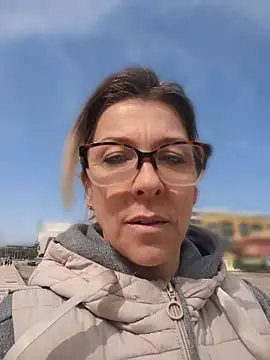 ManuelaX online show from 03/01/26, 11:45