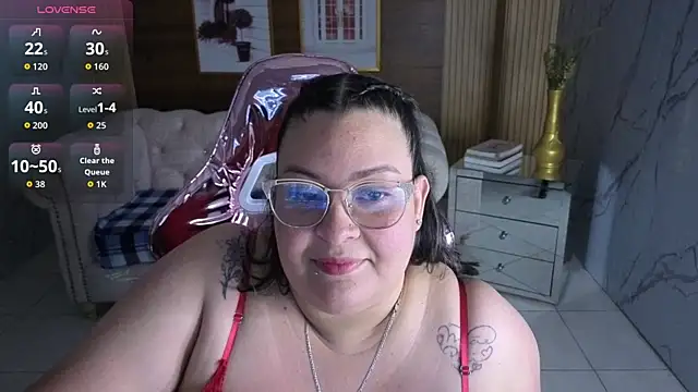 Astrid1 s online show from 05/05/26, 03:25