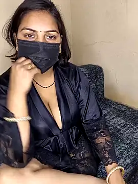 Snapshot of Uff_Janvi chatting on 04/06/26, 10:27 Uff Janvi online show from 04/06/26, 10:27