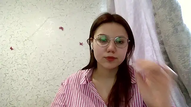 Aurora Breeze online show from 04/20/26, 11:13