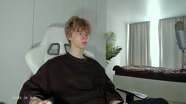 Wawesuc online show from 03/28/26, 04:01