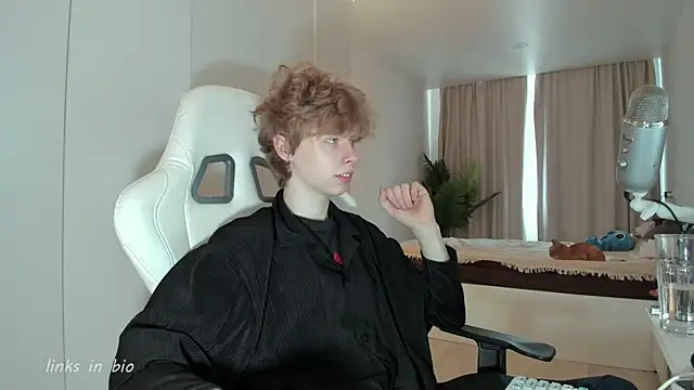 Wawesuc online show from 04/16/26, 06:03