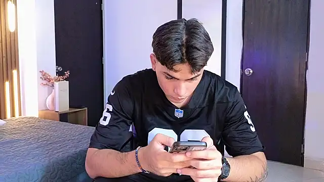 MrAdonis  online show from 04/03/26, 07:12