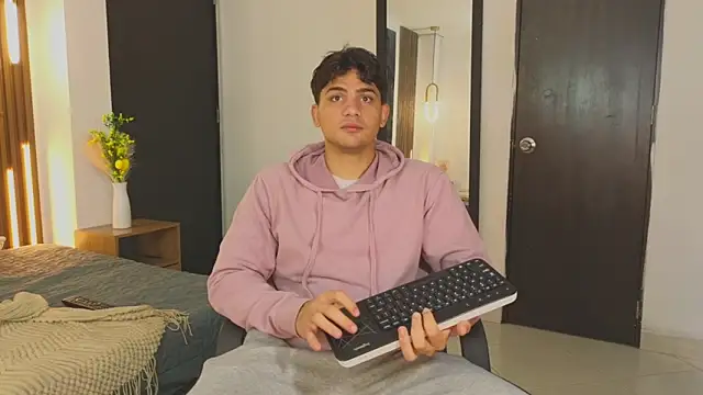 MrAdonis  online show from 04/20/26, 12:41