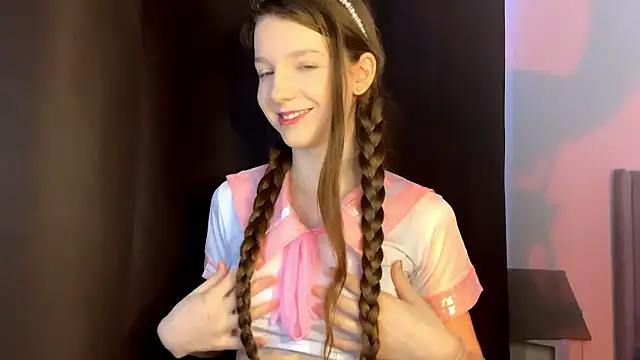 Kissme Kira online show from 03/10/26, 07:52