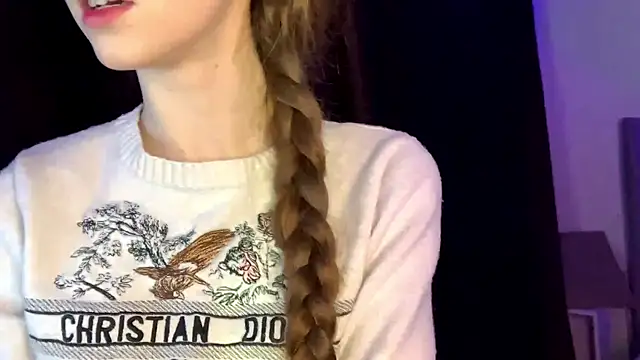 Kissme Kira online show from 03/12/26, 10:27