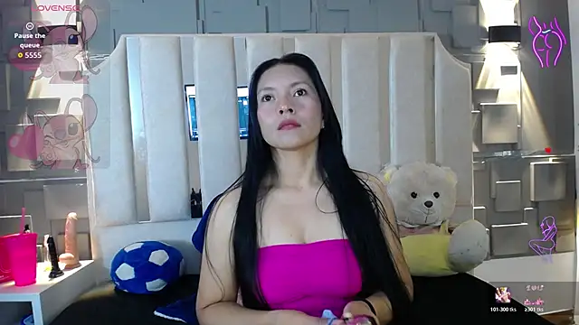 Chloe16  online show from 04/17/26, 08:45