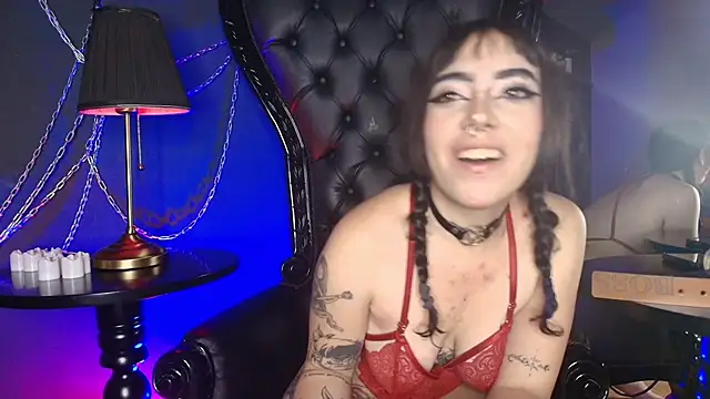 HoneyDemoni online show from 04/28/26, 12:21