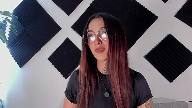 Emily Rousess online show from 05/24/26, 08:03