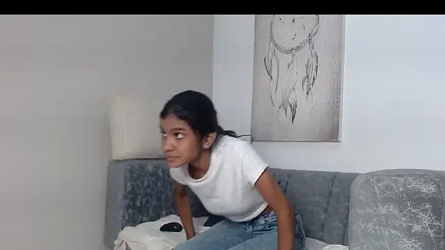 Snapshot of queen_adhara chatting on 05/19/26, 12:55 queen adhara online show from 05/19/26, 12:55