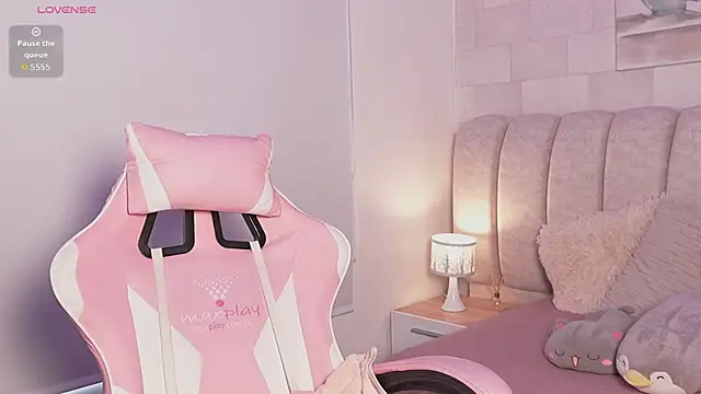 Alanna-Rosse online show from 04/14/26, 12:00