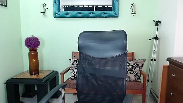 ChalonVera online show from 04/11/26, 08:24