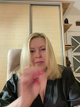 JanieLight53 online show from 08/02/26, 07:23