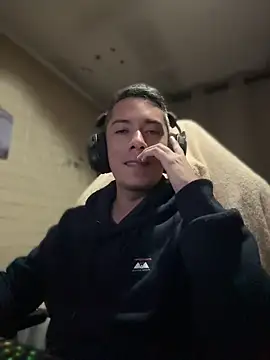 Cr1sXPorn online show from 04/19/26, 01:49