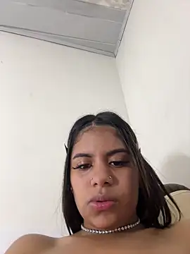 Jarilin-Mia online show from 04/06/26, 04:46