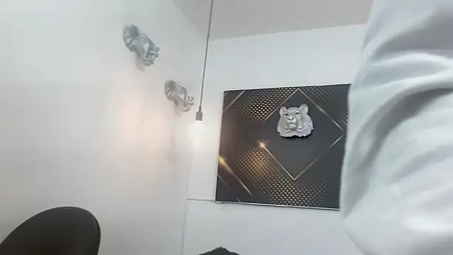 KingOfTemptation online show from 04/12/26, 03:44