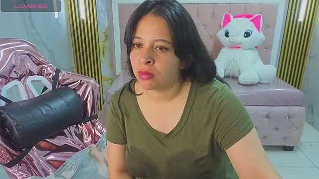 Snapshot of sara_tellez_s chatting on 05/15/26, 03:13 sara tellez s online show from 05/15/26, 03:13