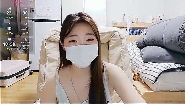 Berry Chuu online show from 05/12/26, 06:05