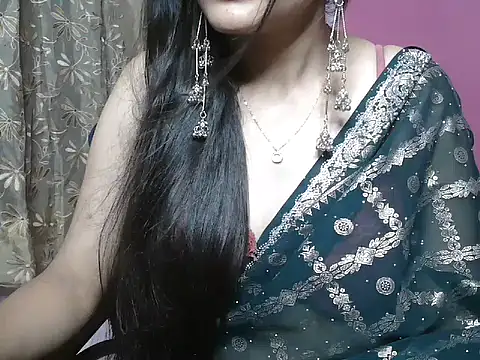 Snapshot of Sonam-kapur1 chatting on 05/21/26, 04:14 Sonam-kapur1 online show from 05/21/26, 04:14