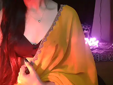 Snapshot of Sonam-kapur1 chatting on 06/13/26, 03:43 Sonam-kapur1 online show from 06/13/26, 03:43