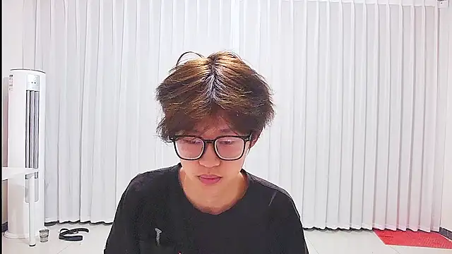 Chili-001 online show from 06/27/26, 02:55